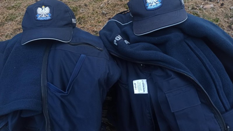 Police uniforms - own costume inventory